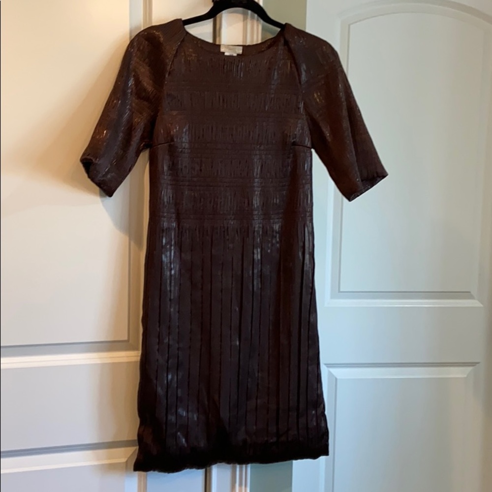 Beyond stunning short brown bubble dress